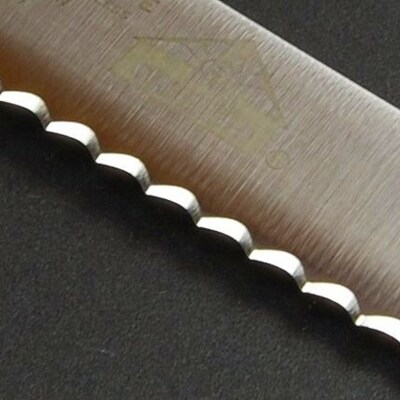 H13-75 モリブデンステンレス鋼 パン切り包丁 200mm(100-8P)
