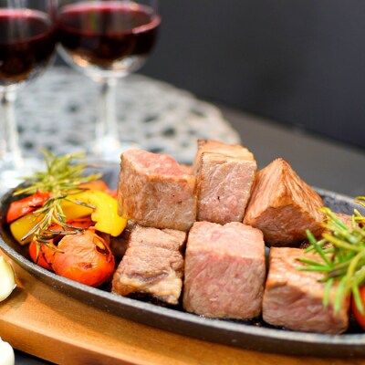 【山形牛】サイコロステーキ 約800g FY23-571