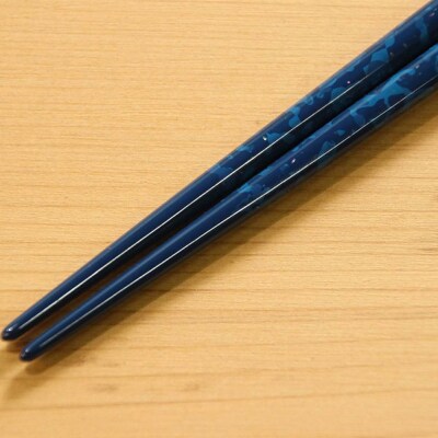 【皇室献上用新色】津軽塗 夫婦箸【ロイヤルブルー 貝蒔(大)・(中)】|24_tnk-300101