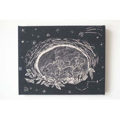 手染め　ファブリックパネル 「巣子守り」