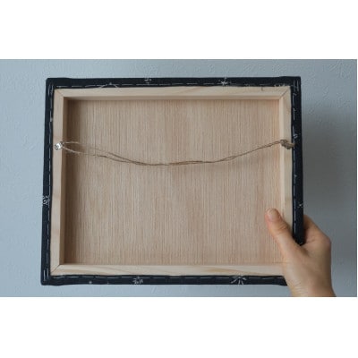 手染め　ファブリックパネル 「巣子守り」