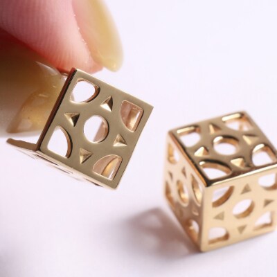 限定【沖縄ジュエリー】Hana Akari Gold Earrings