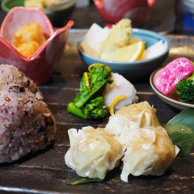 高松市産　おやどりしゅうまい　(ピリ辛ゆず胡椒30個　瀬戸内の塩仕立て30個)