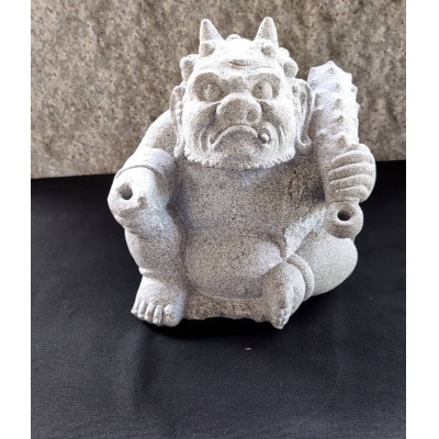 庵治石「鬼っこ」やるっ鬼