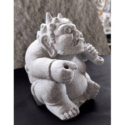 庵治石「鬼っこ」やるっ鬼