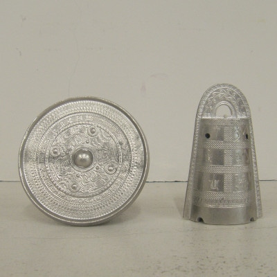 古代遺物の研磨体験キット(三角縁神獣鏡、銅鐸セット)