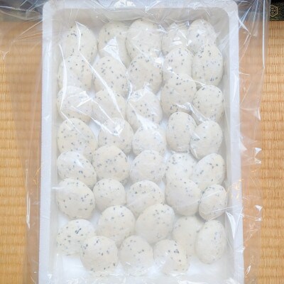 老舗の杵つきたて生丸餅 約40個 2kg 黒胡麻入り　099H1495