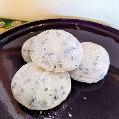【期間限定】老舗の杵つきたて生丸餅 約44個 約2.2kg以上(黒胡麻) 015B258