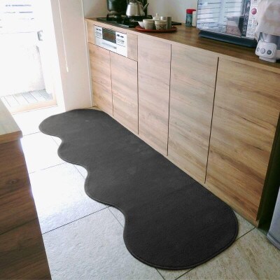 北欧風キッチンマット ラグマットタイプ ピーナッツ型 チャコール 抗菌防臭 diw0383
