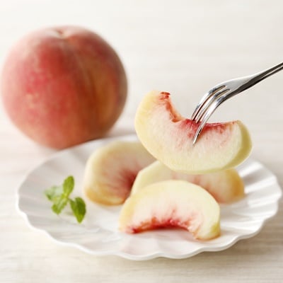 山形県上山市産　白桃(品種おまかせ)3kg　0136-2601