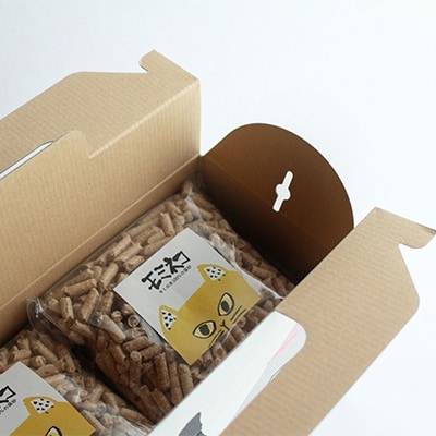 モミの木100%の猫砂「モミネコ」ギフト箱(300g×6袋入)2箱セット