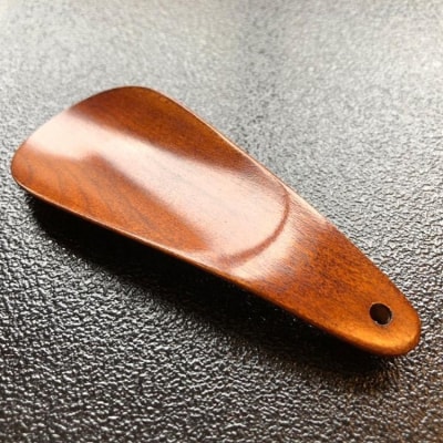 【藤田蝋色工芸】漆塗り携帯用靴べら(ブラウン)