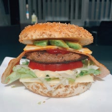 A4ランク京都牛100%パテ!プレミアムダブルチーズバーガー5個セット ※ナゲット25個付き | ふるさと納税のお礼品