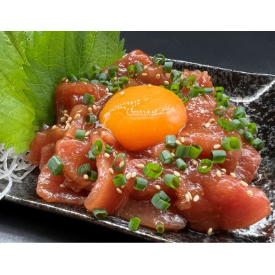 勝浦産キハダマグロ切り落とし(漬けダレ付)約300g×3パック 合計約900g、漬けタレ2パック