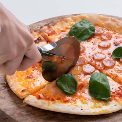 サンクラフト ピザカッター 安全ケース付き(AL-168)
