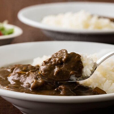 鹿児島県産 黒毛和牛 カレー 180g×4袋 レトルト 常温保存