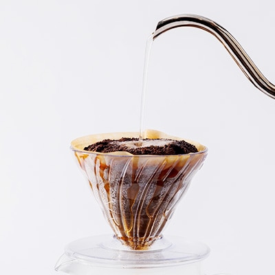 濃厚な甘味と香ばしい珈琲200g豆とコーヒーの焙煎機で煎ったアーモンド100g