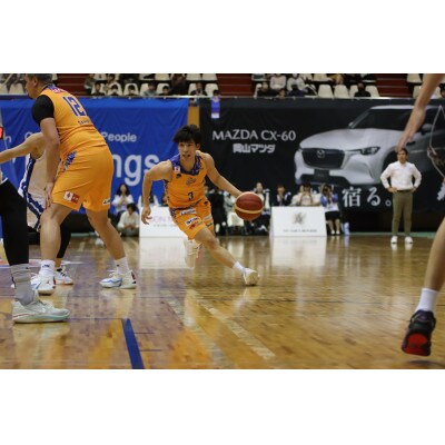 トライフープ岡山 3月16日(土)観戦チケット&浦野選手とコートで記念撮影権&くらや銘菓