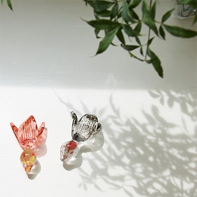 野口硝子 Fusion Factory 金魚 2つセット ガラス箸置き お礼品詳細 ふるさと納税なら さとふる 野口硝子 Fusion Factory 金魚 2つセット ガラス箸置き お礼品詳細 ふるさと納税なら さとふる