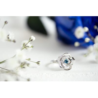 Blue Rose Pt トパーズ ダイヤモンドリング(13号)