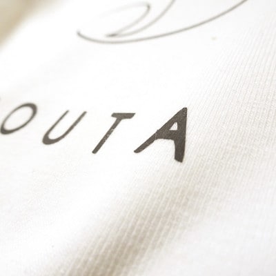 還暦祝いの赤いTシャツ outline/60 お名前&年齢の数字&生年月日入り