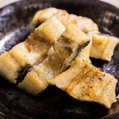鰻の白焼き120～130g2尾 カットうなぎ 50g×3袋 蒲焼きのタレ 天日塩 yw-0130