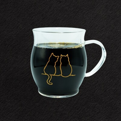 蒔絵で描いた 寄り添う猫 ガラス マグカップ  330ml (耐熱ガラス)