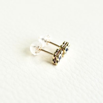 【ジュエリー】K10 イエローゴールド サファイア クローバー ピアス 保証書付 NXE-306