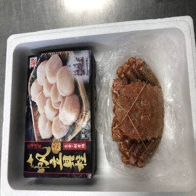 ボイル毛蟹600g～680g×1尾、帆立貝柱1kg C-27011