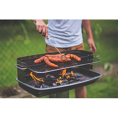 【さとふるで自由研究】飯田吉英さんが伝えたソーセージ作り体験&BBQ(7/24開催)