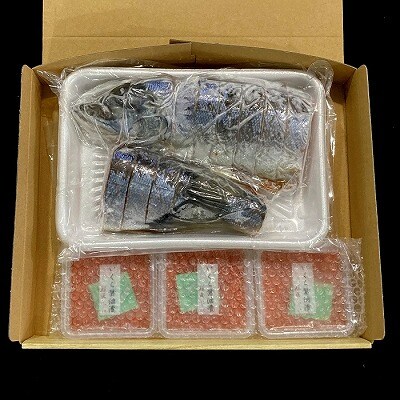 【北海道根室産】秋鮭新巻鮭1.3kg・いくら50g×3P B-42010