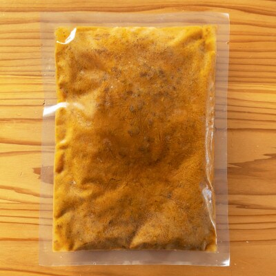 Sustainable SIKA カレー1食とランチョンマット1個のセット