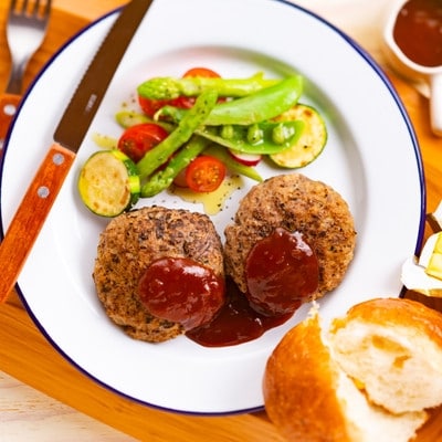 オホーツクはまなす牛ハンバーグステーキセット