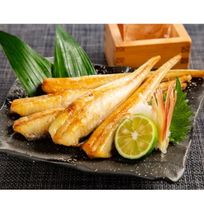 【ぜひお試しください!】極レア!オホーツク産 八角(はっかく) 丸干し 1kg 焼くだけ簡単 