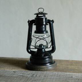 LANTERN ZA 78/276 ブラック色 ランタン用台座 アウトドア キャンプ インテリアでも