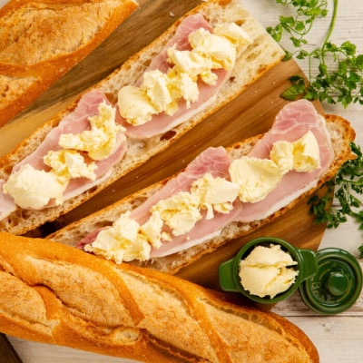 【定期便3カ月】よつ葉パンにおいしい発酵バター(100g)×4個×3回