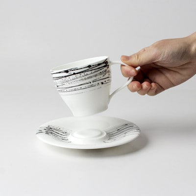 【NIKKO】ペアカップ&ソーサーセット 「墨の瞬・拍」《ニッコー食器》(11116-CC00)