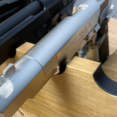 WOOD WORKS ハンドガンスタンド 5丁掛【ライトブラウン】