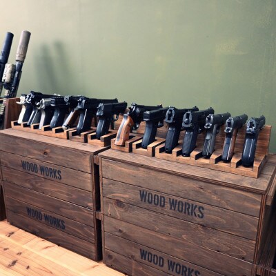 WOOD WORKS 日本製 ガンスタンド 1丁掛 3個セット【本体カラー:ブラウン】