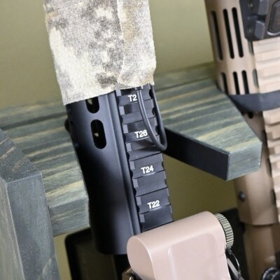 WOOD WORKS ライフルスタンド 1丁掛【本体:ミリタリーグリーン】