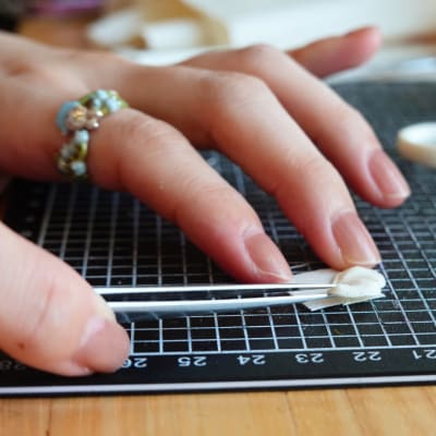 「上之保ゆず」モチーフ伝統工芸つまみ細工の耳飾り　ピアス/ハンドメイド　アクセサリー　岐阜県関市