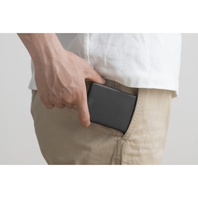 薄型モバイルバッテリー5000mAh　TW-A05020-B　ブラック