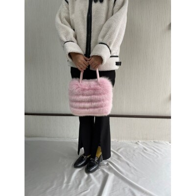 SAGAFOX毛皮 ピンク No.10 西勝毛皮のサガフォックス オシャレなレザーかばん