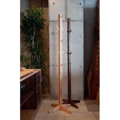 北欧調の木製ポールハンガー160cm(ウォールナット材)コートやカバン、帽子をオシャレに掛けられる♪