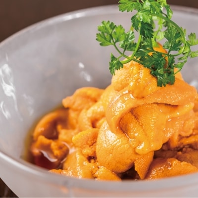 小川の塩水ウニ(100g×2パック)鮮度抜群!ミョウバン不使用のうに本来の味をお楽しみください!