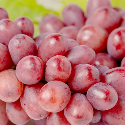 クイーンルージュ(R) 4～5房(約2kg)