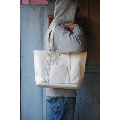5 pockets tote bag navy stitch 生成り