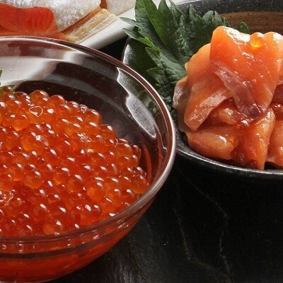 【北海道根室産】いくら醤油漬け100g、づけサーモン80g×2P SA-42006