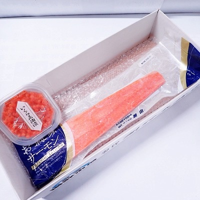 いくら醤油漬け70g×1P・刺身用トラウトサーモン(背)300～400g×1本 A-28211