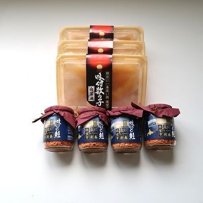 焼きほぐし鮭(鮭フレーク)100g×4本、味付け数の子白醤油110g×3Pセット A-46010